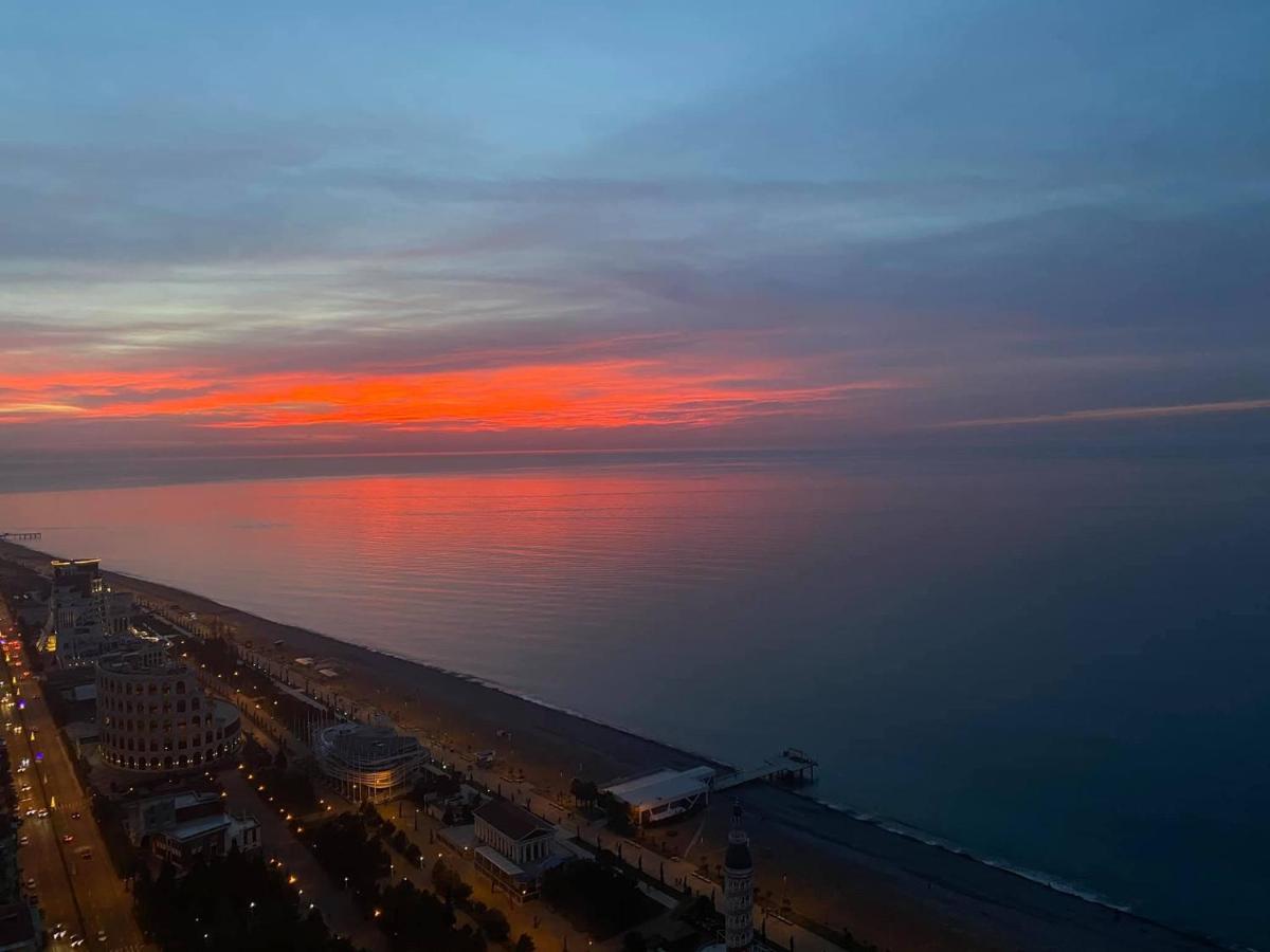 Orbi City Superhost Μπατούμι Εξωτερικό φωτογραφία